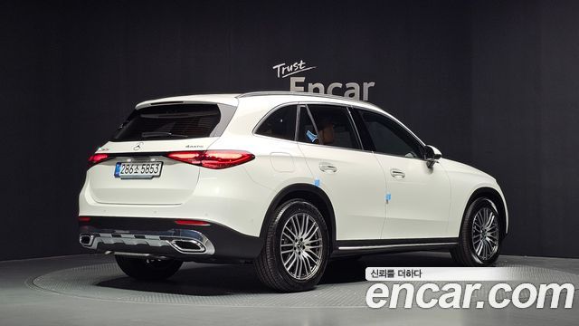 Mercedes-Benz GLC-Class GLC220 d 4MATIC — пробег 1 009 км — фото 2 из 5